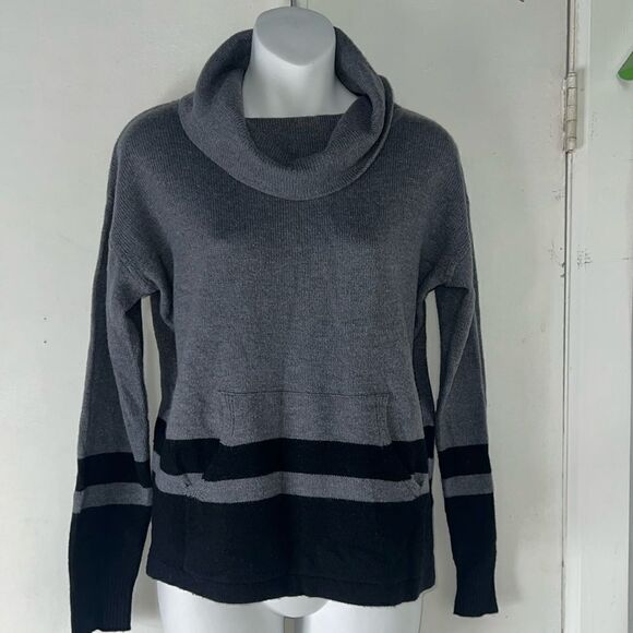 AKINI Grey and Black Lambswool Cashmere Blend Turtleneck Sweater-S - Picture 1 of 9